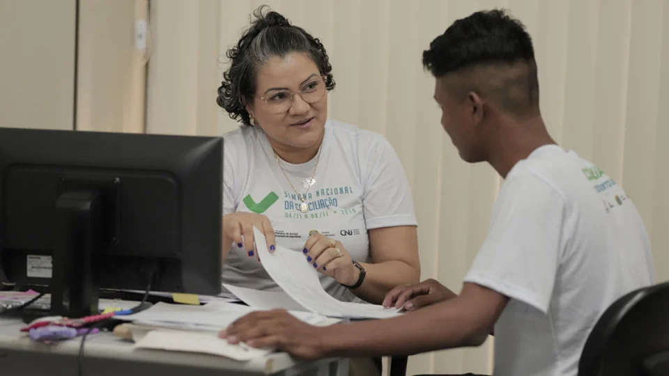 Jovens infratores atuando em projeto de recuperação dentro do judiciário tem desempenho surpreendente