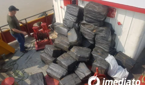 Equipes da polícia apreendem mais de 1 tonelada de drogas no rio Amazonas