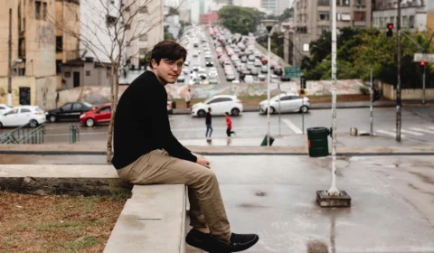 Artista amazonense lança novo single baseado em sua experiência