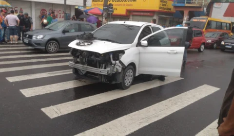 Suspeitos são presos por roubarem motorista de aplicativo com arma falsa