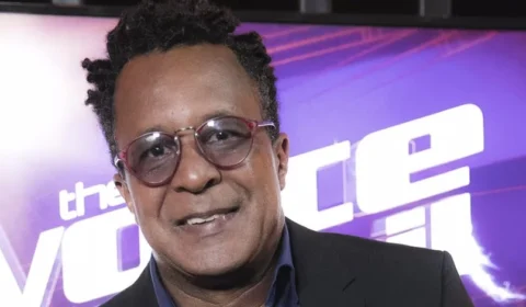 Vencedor do The Voice Brasil é vaiado e encerra show após falar ‘Lula livre’ no palco