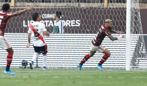 Flamengo vira contra River Plate e é Campeão da Libertadores
