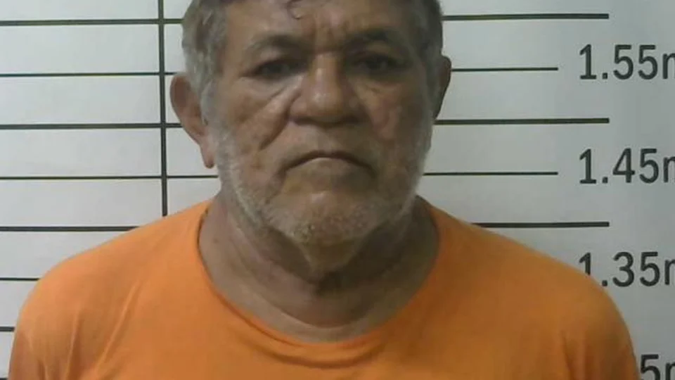Idoso acusado de estuprar netos da esposa tem mal súbito em presídio e morre a caminho de hospital