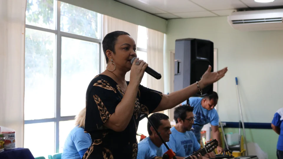 “Sexta Musical” leva solidariedade e alegria a pacientes em tratamento na FCecon