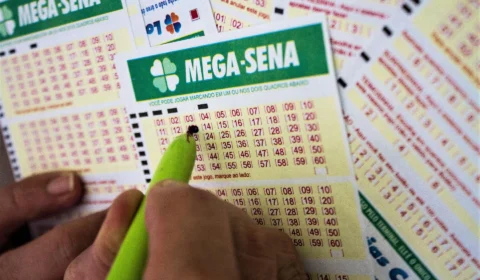 Mega-Sena pode pagar R$ 20 milhões neste sábado (18)