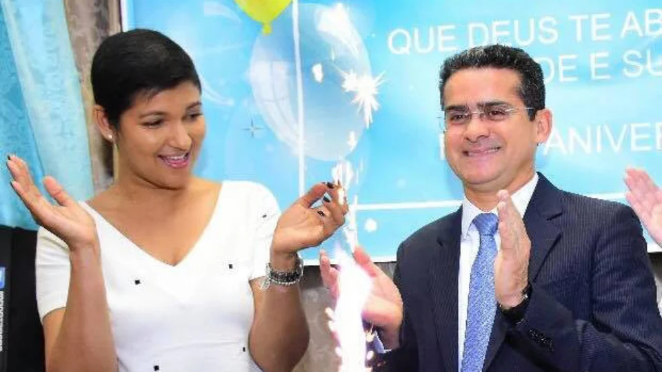 David Almeida se pronuncia publicamente sobre a morte da esposa, Lúcia Almeida