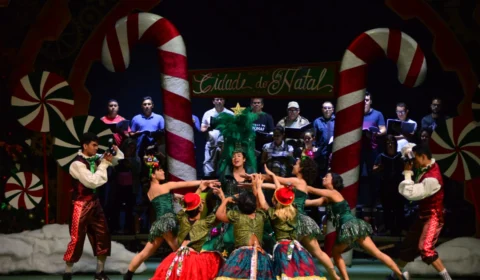 Musical ‘A Caixa Mágica de Natal’ terá serviços de audiodescrição e Libras, no Teatro Amazonas