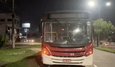 Ônibus da linha 676 sofre assalto com possível participação de idosa. Leia mais!