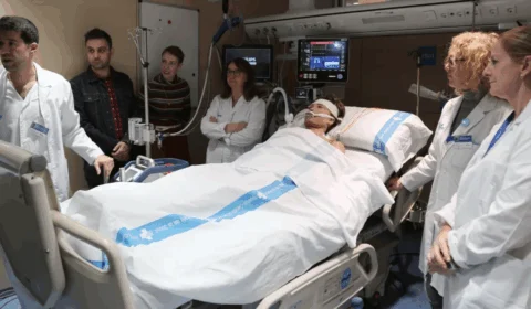 Mulher é reanimada mais de seis horas depois de parada cardíaca