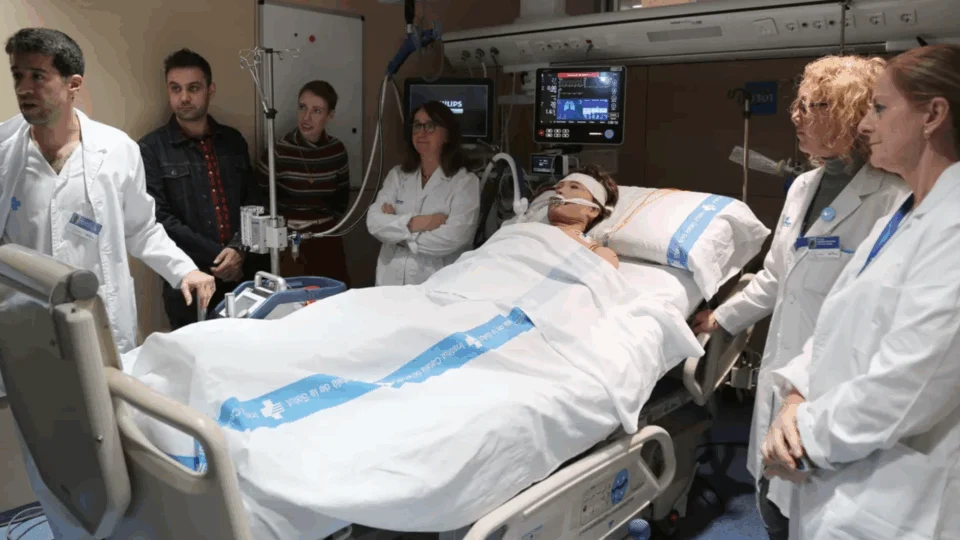 Mulher é reanimada mais de seis horas depois de parada cardíaca