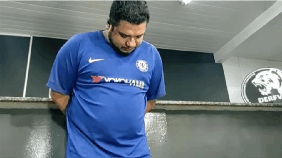 Polícia Civil prende homem com documentos falsos e equipamentos para a falsificação