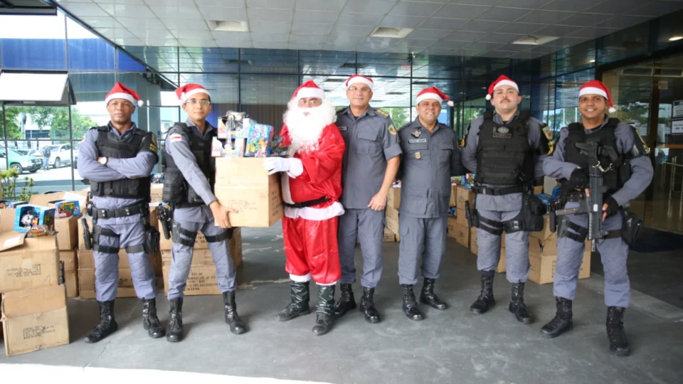 Polícia Militar entregará mais de 1 mil brinquedos às crianças de Manaus