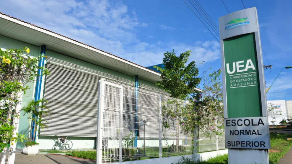 Escola Normal Superior da UEA lança cursos de idiomas