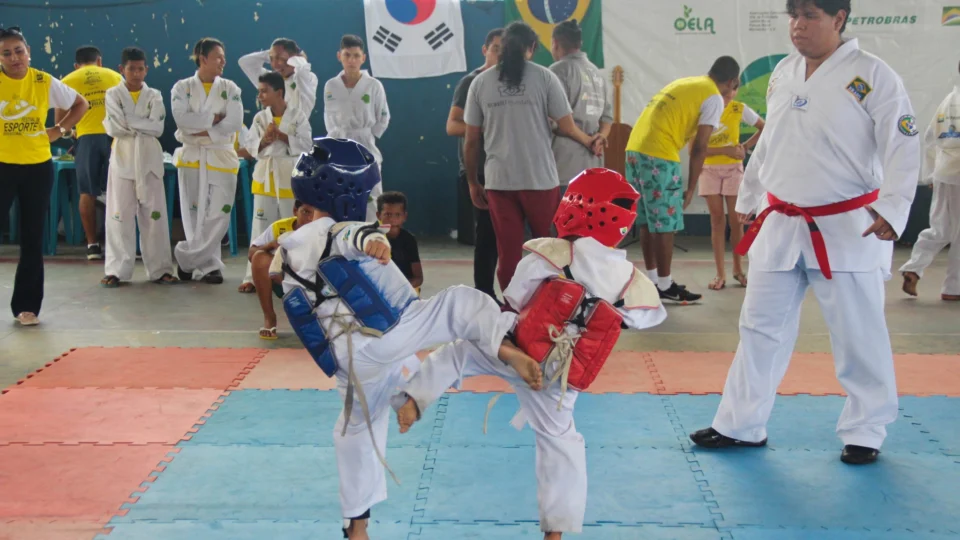 OELA encerra com chave de ouro as atividades esportivas do ano com o Festival de Esporte Coletivo