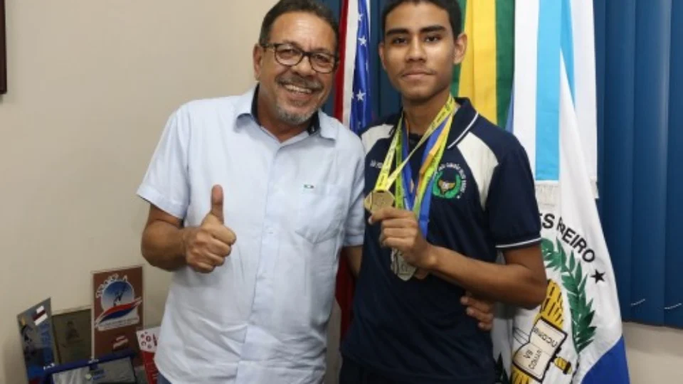 Alunos da rede estadual são premiados em Olimpíada Brasileira de Matemática