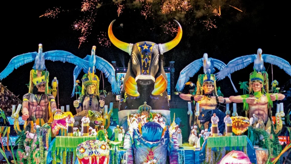 Festival de Parintins é destaque em revista internacional de grande companhia aérea, American Airlines