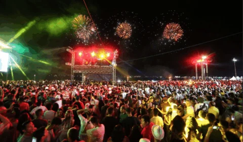 Veja vídeo que mostra prefeito Arthur sendo vaiado pelo público, durante discurso, na Ponta Negra