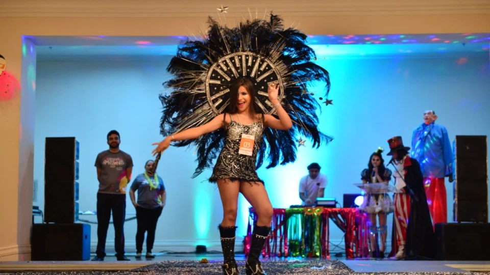 Concurso de Fantasias e Máscaras tem prêmio de até R$ 6 mil, no Teatro Amazonas