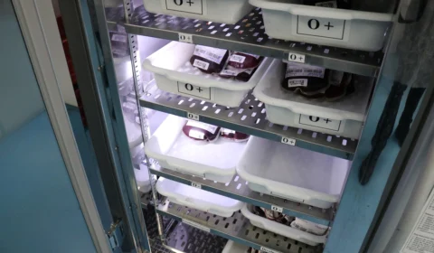 Estoque de bolsas de sangue chega a nível crítico e Hemoam convoca doadores com urgência