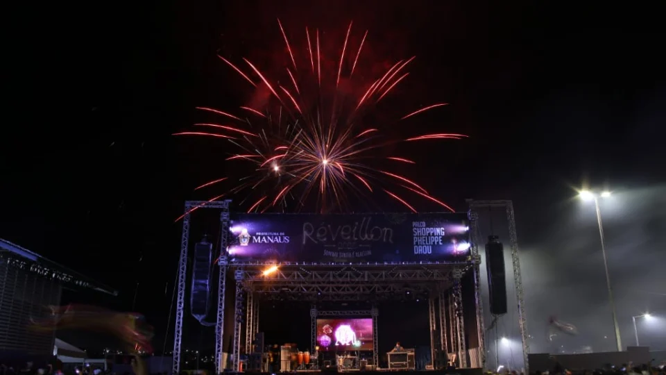 Réveillon de Manaus reúne 300 mil pessoas em três pontos de festa