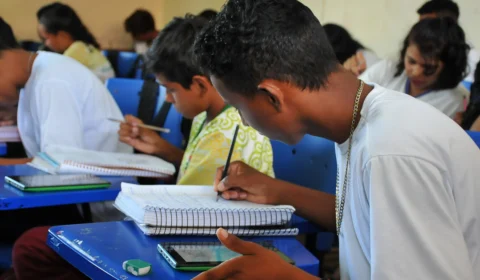 Cerca de 210 alunos do interior são aprovados em universidades públicas