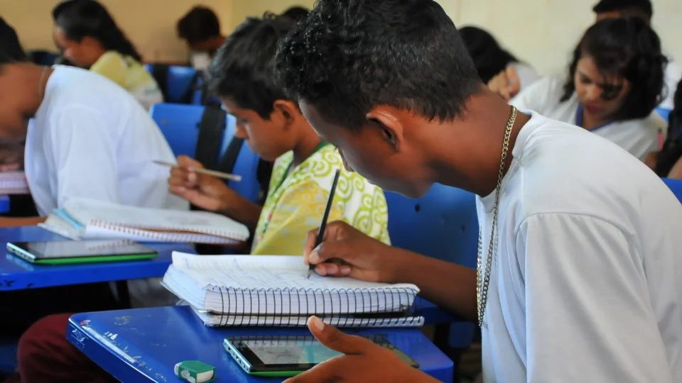 Cerca de 210 alunos do interior são aprovados em universidades públicas
