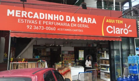 Mercadinho é assaltado no bairro da Glória, zona Oeste