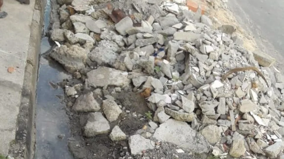 Há mais de cinco anos, moradores do bairro Nova Cidade, aguardam por um serviço de recapeamento das ruas.