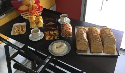 Padeiro aposta em produtos regionais como diferencial na sua panificadora