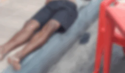 Briga entre flanelinhas, deixa homem esfaqueado na praça do Caranguejo, no Eldorado