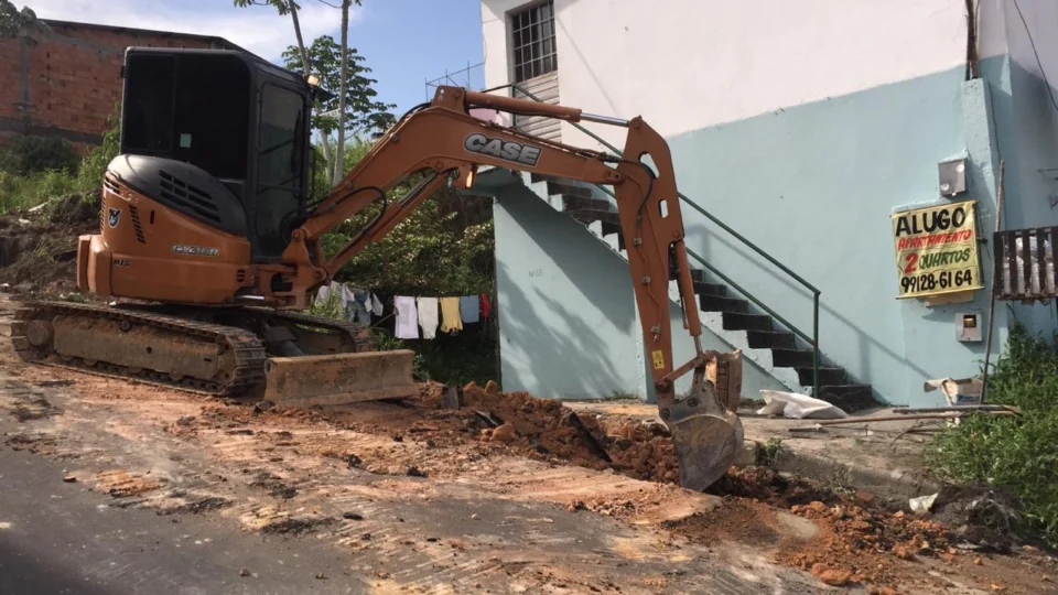 Após denúncia no Imediato, asfalto e rede de esgoto são revitalizados no Conjunto Boas Novas