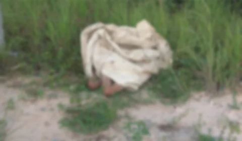 Corpo desovado no Distrito Industrial 2 estava com pés e mãos amarrados