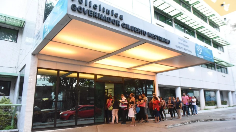 Policlínica Gilberto Mestrinho terá mutirão de atendimentos durante o carnaval