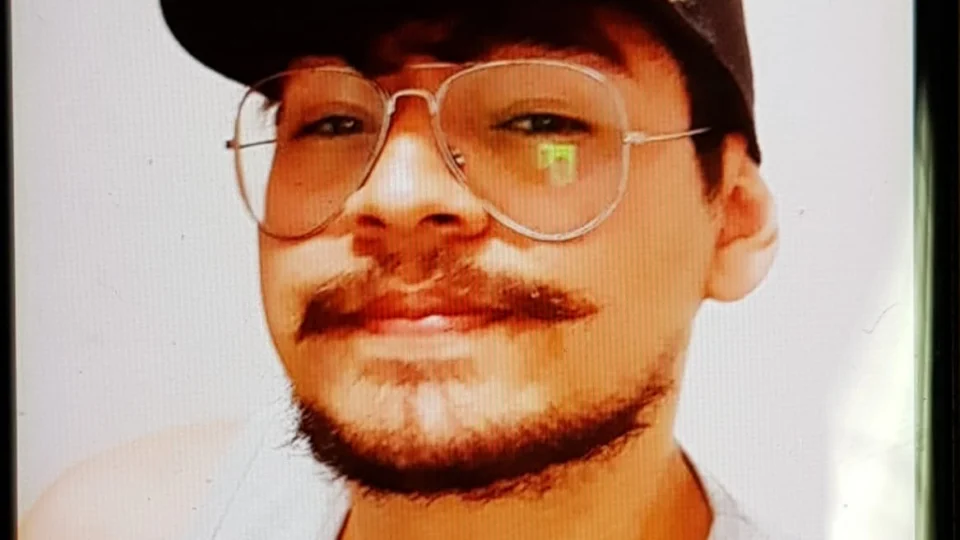 Jovem sai de casa para ir visitar a namorada e desaparece