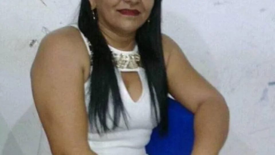 Familiares procuram mulher desaparecida