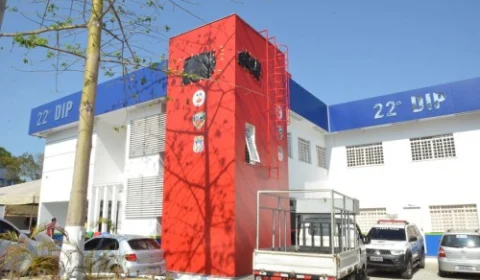 Polícia Civil prende mulher por aplicar golpes em clínica de estética