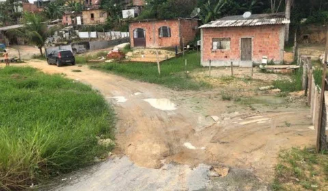 Há 10 anos abandonada, comunidade indígena cobra serviços de infraestrutura à prefeitura
