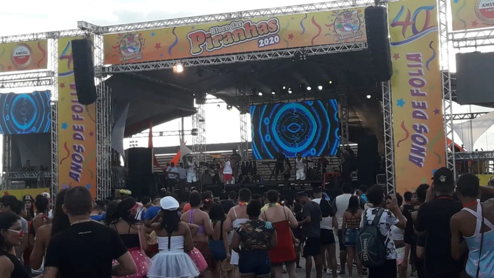 Bloco das Piranhas celebra 40 anos com muita folia em Manaus