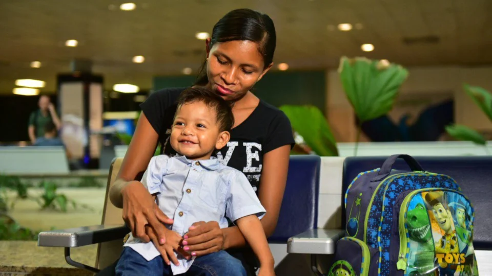 Primeira criança amazonense encaminhada para cirurgia cardíaca em São Paulo retorna a Manaus