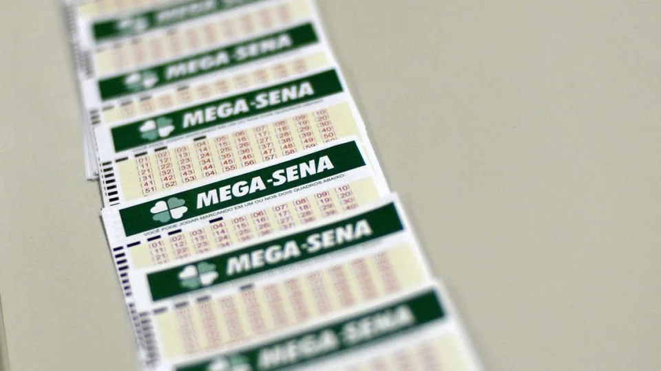 Mega-Sena acumula e próximo concurso deve pagar R$ 105 milhões