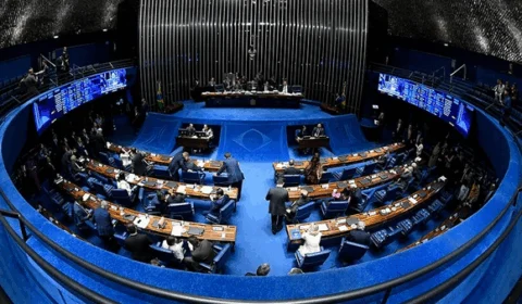 Senado aprova benefício de R$ 600 a autônomos e informais