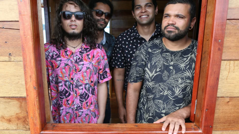 Banda Alaídenegão chega ao Rio de Janeiro para show na Lapa nesta quarta-feira (11)