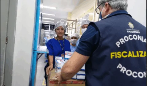 Procon-AM doa a hospitais de Manaus mais de 370 máscaras cirúrgicas apreendidas em fiscalização