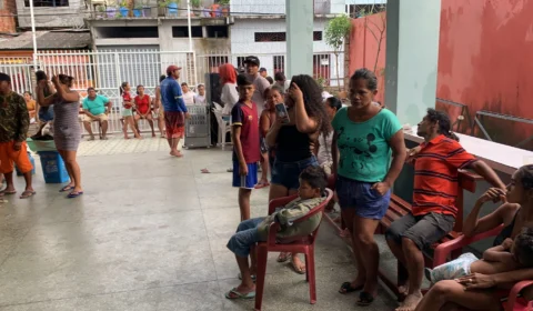 Paróquia  de São Pedro abre as portas da igreja para receber desabrigados após tempestade