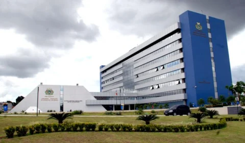 Parlamentares suspendem atividades na Assembleia Legislativa do Estado do Amazonas, por tempo indeterminado