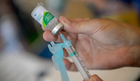 Mais de quatro mil pessoas já foram vacinadas contra influenza, por meio de serviço Drive-thru, em Manaus