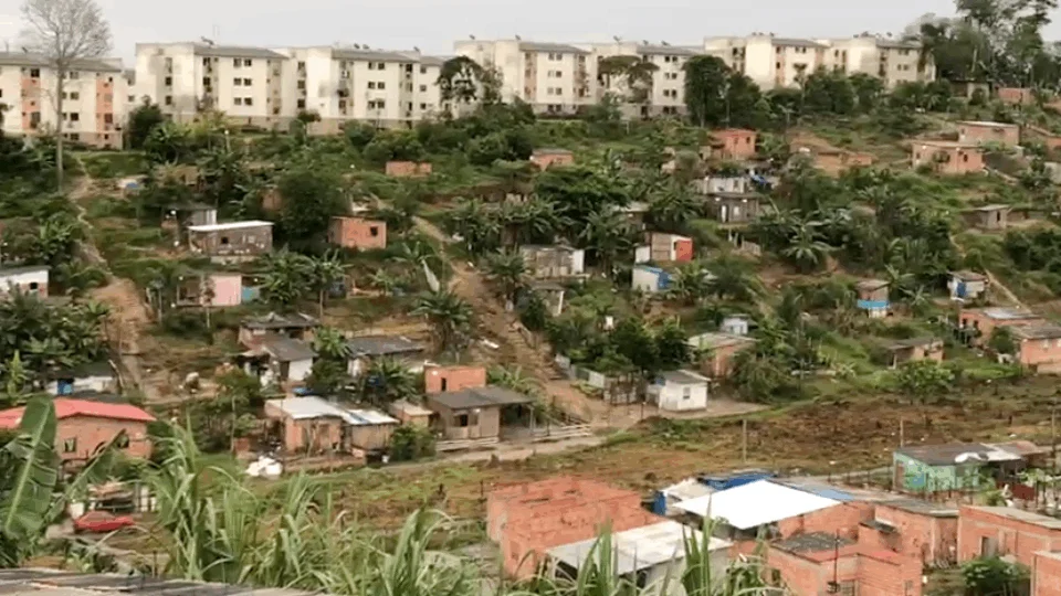 Governo vai pagar aluguel social para todas as famílias que passarem por triagem e sairem do Monte Horebe
