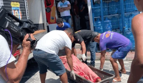 Açougueiro é brutalmente assassinado com 9 facadas no local de trabalho