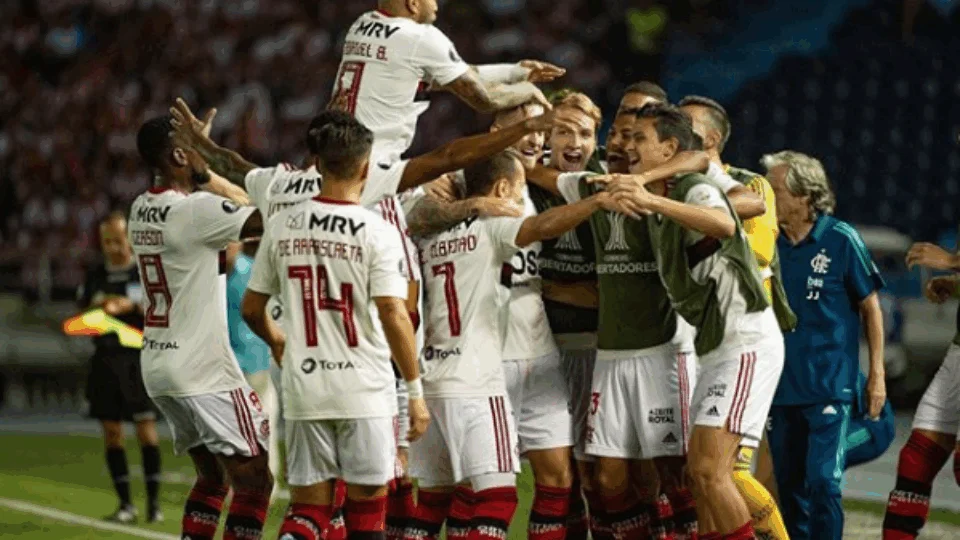 Flamengo estreia na Libertadores com vitória por 2 a 1 contra o Junior Barranquilla