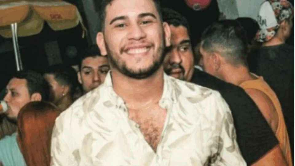 Homem é preso por tentativa de homicídio contra jovens em bloco de carnaval em Manaus